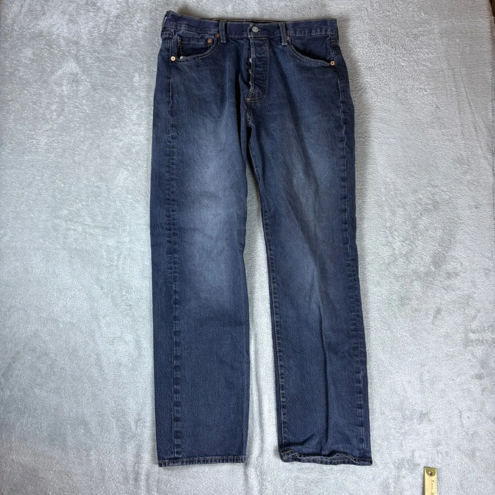 Levi's Jeans Men 34x32 501‎ Original Fit Faded Whiskered Blue Straight Leg Denim
